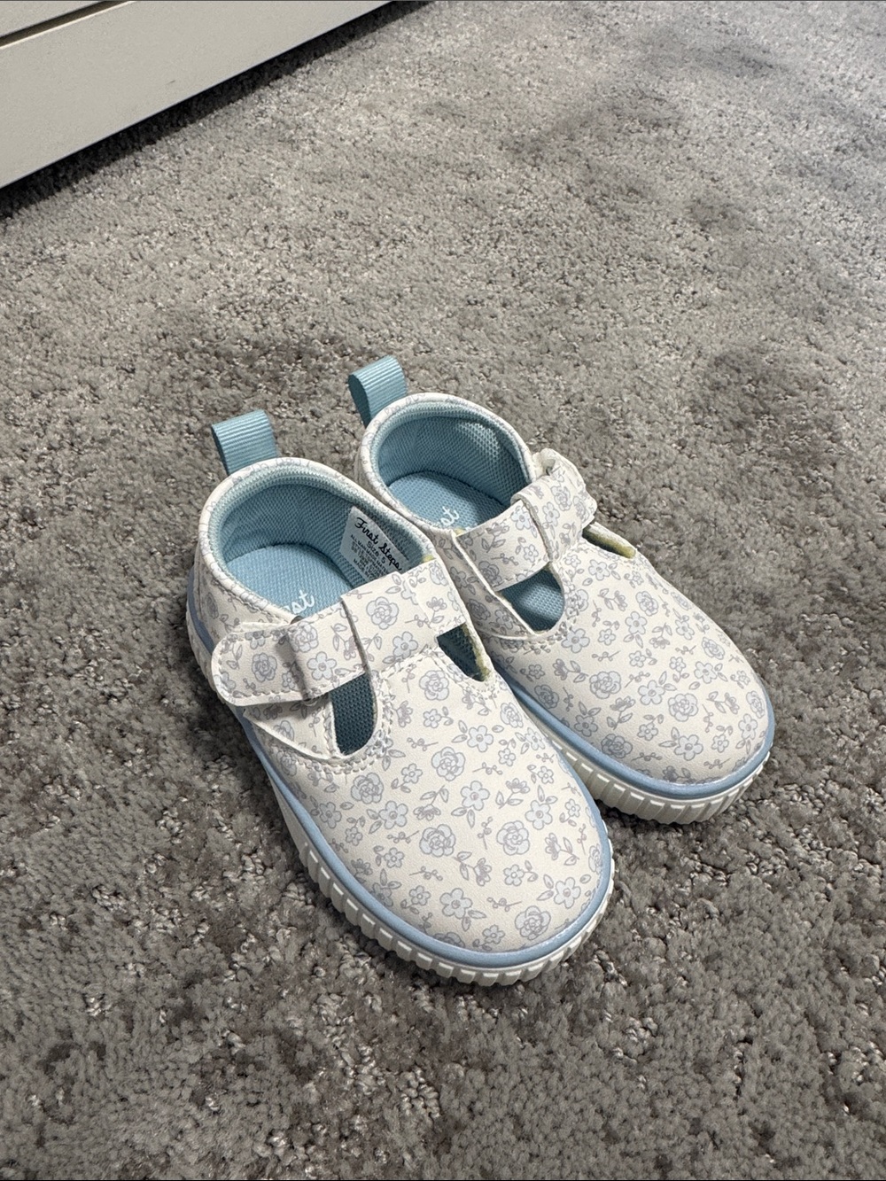Kids Floral Mary Jane Shoes in Light Blue and White